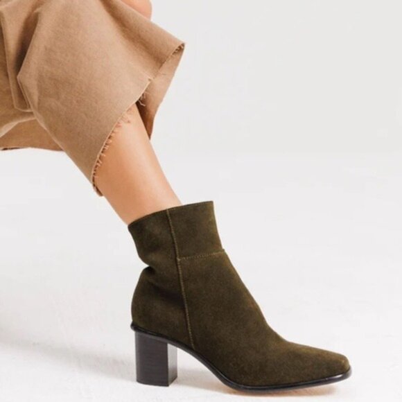 NWOB Portland Leather Patina Vero Chelsea Boot - Vine / Size 11 - Picture 13 of 14